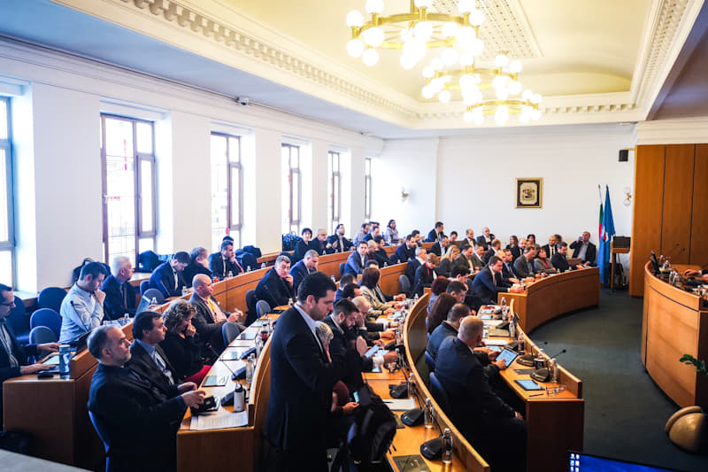 Столичният общински съвет да изчака националната позиция за Украйна